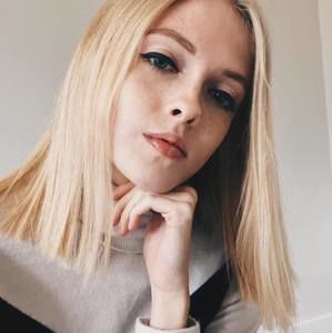 Meet your Posher, Caitlin